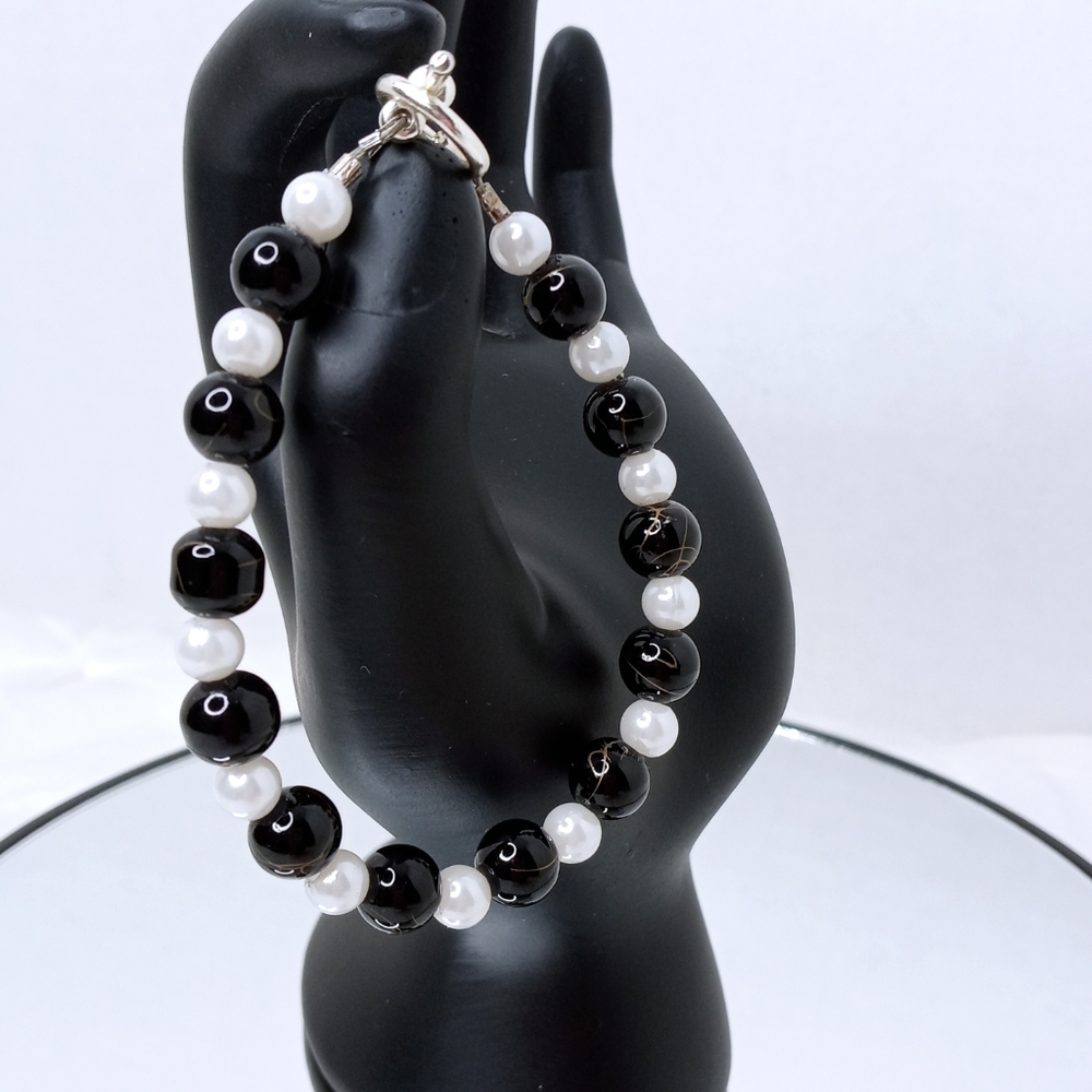Ms. Flora Beaded Bracelet